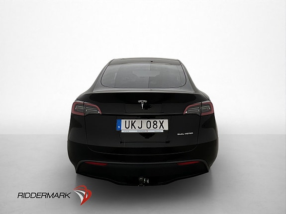 Tesla Model Y 6 of 30