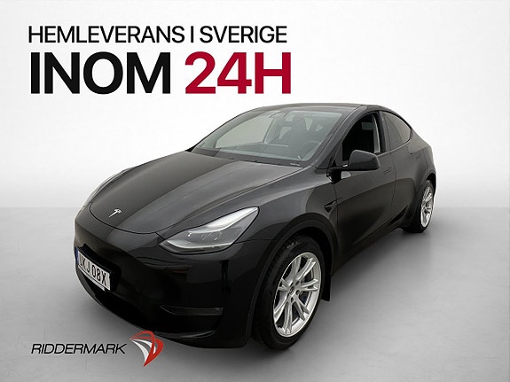 Tesla Model Y 4 of 30