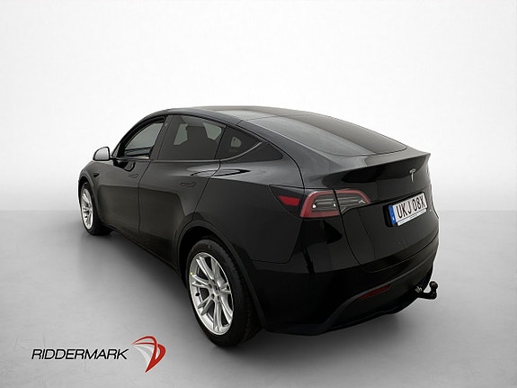 Tesla Model Y 5 of 30