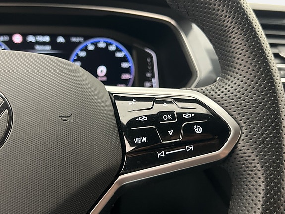 Volkswagen Tiguan Allspace 17 of 30