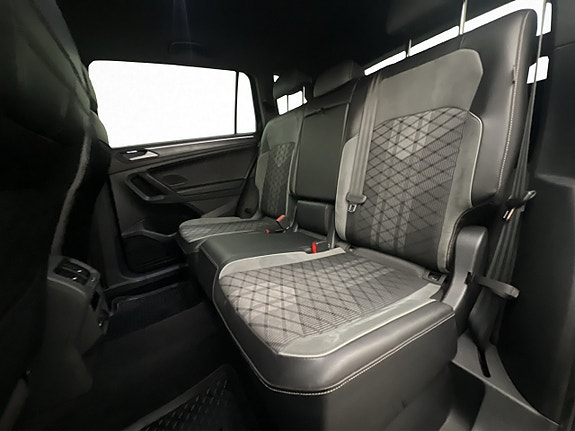 Volkswagen Tiguan Allspace 28 of 30