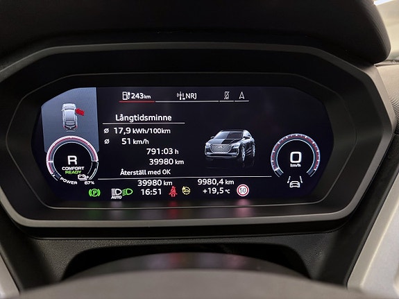 Audi Q4 e-tron 15 of 16