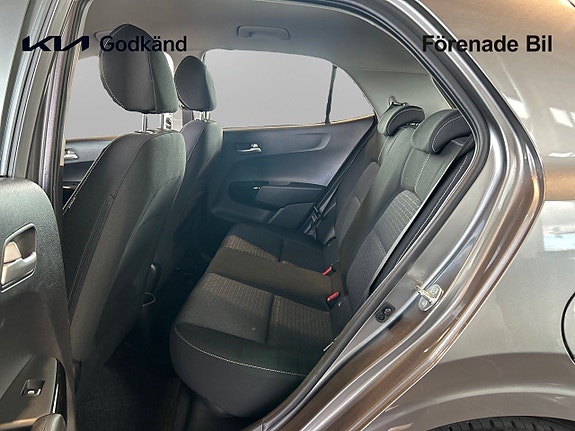 Kia Picanto 9 of 15