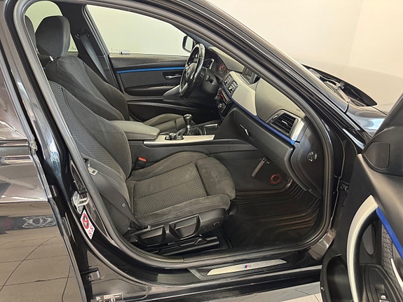 BMW 318d 13 of 13
