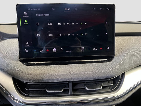 Skoda Enyaq 18 of 22