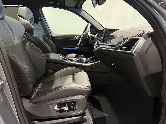 BMW X5 8 of 21