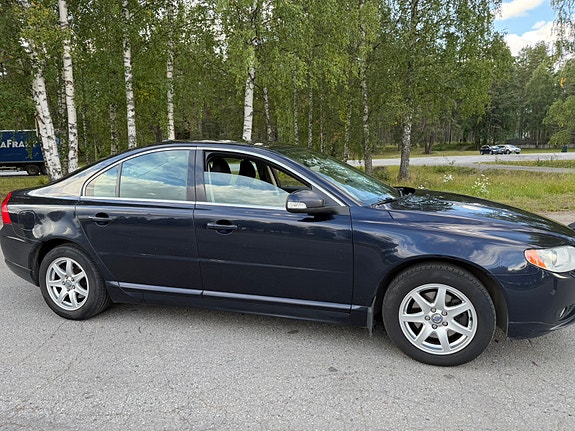 Volvo S80 3 of 10