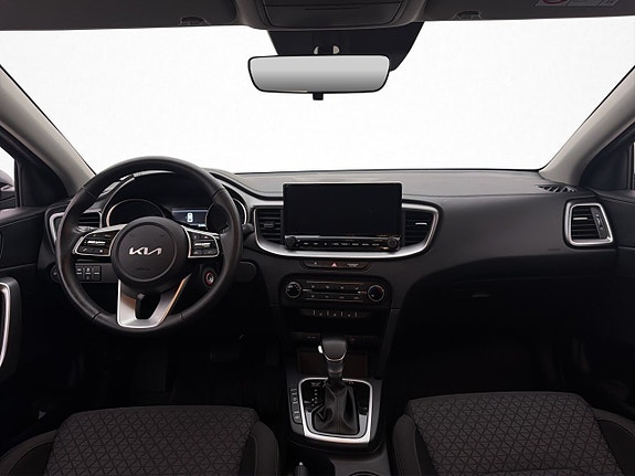 Kia Ceed 12 of 30