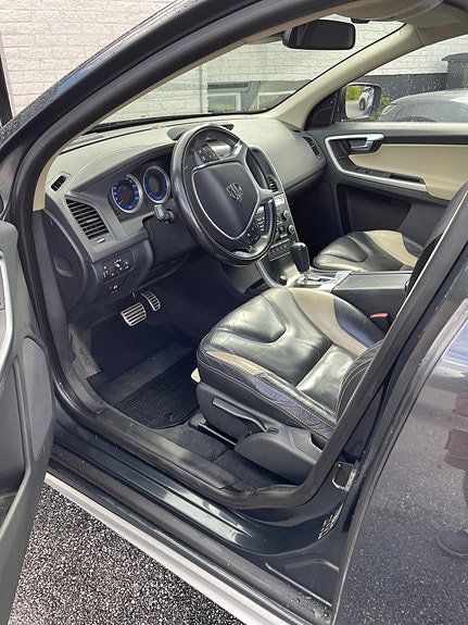 Volvo XC60 4 of 4