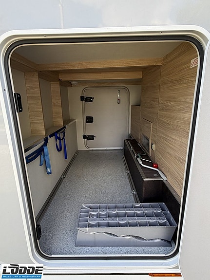 Knaus VAN TI PLUS 650 MEG 4 of 12
