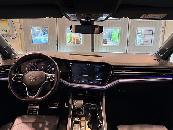 Volkswagen Touareg 5 of 30