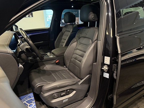 Volkswagen Touareg 10 of 30