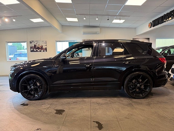 Volkswagen Touareg 30 of 30