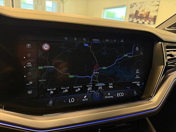 Volkswagen Touareg 17 of 30