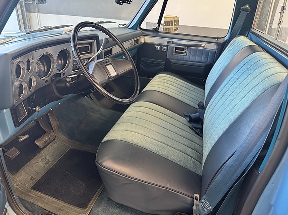 Chevrolet C10 8 of 8