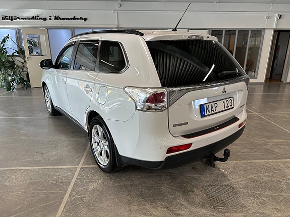 Mitsubishi Outlander 4 of 11