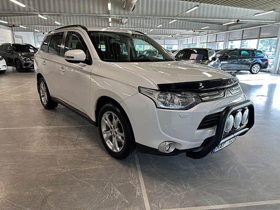 Mitsubishi Outlander 2 of 11