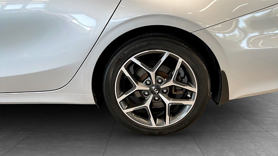 Kia Ceed 7 of 15