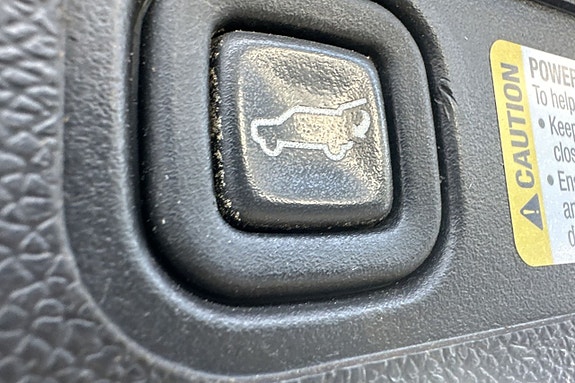 Chevrolet Tahoe 21 of 26