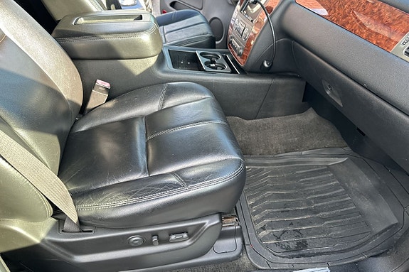 Chevrolet Tahoe 22 of 26