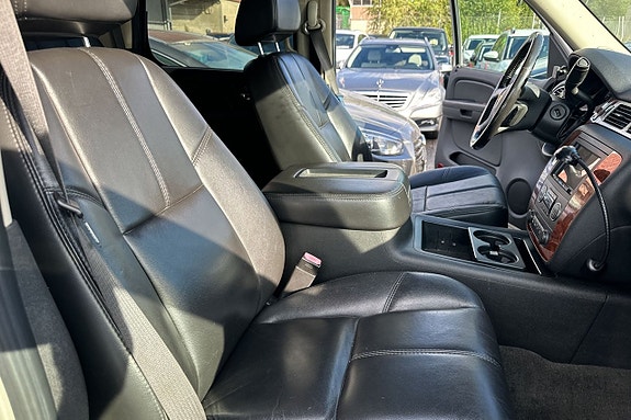 Chevrolet Tahoe 23 of 26