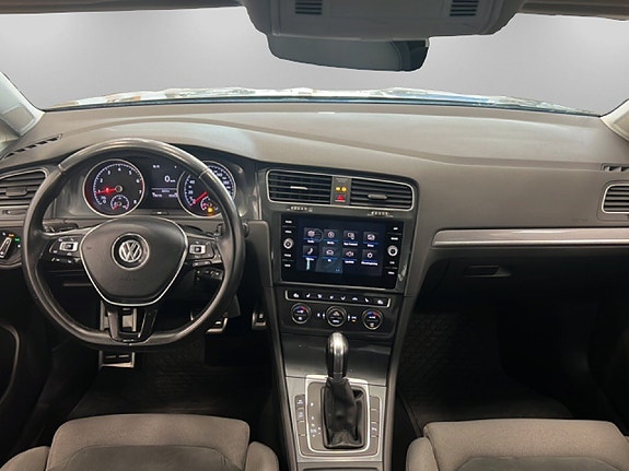 Volkswagen Golf Alltrack 8 of 20