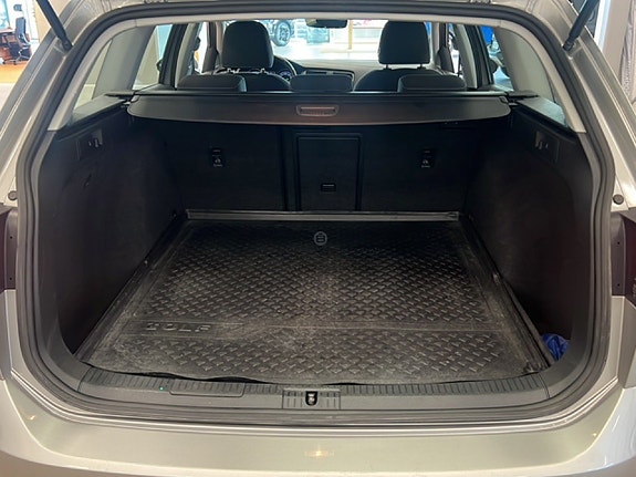 Volkswagen Golf Alltrack 7 of 20
