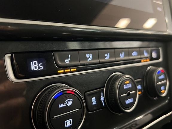 Volkswagen Golf Alltrack 17 of 20
