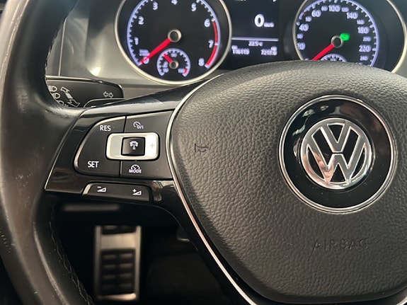 Volkswagen Golf Alltrack 12 of 20