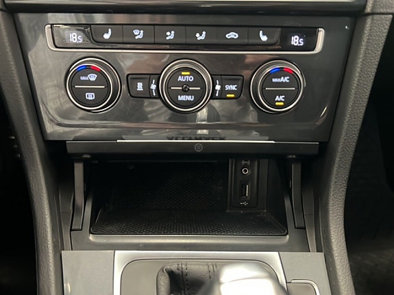 Volkswagen Golf Alltrack 16 of 20