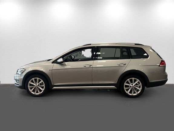 Volkswagen Golf Alltrack 4 of 20