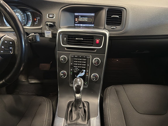 Volvo S60 16 of 23