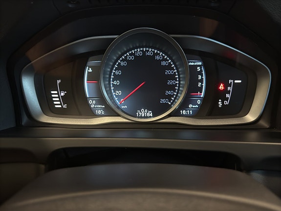 Volvo S60 15 of 23