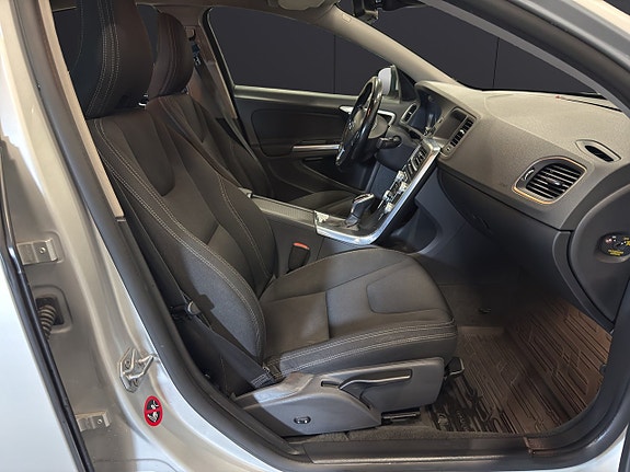 Volvo S60 11 of 23
