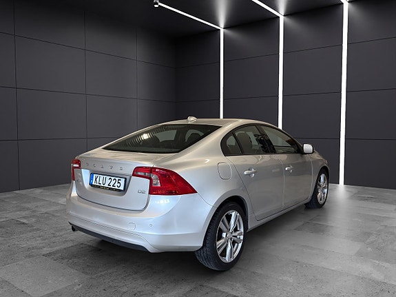 Volvo S60 6 of 23