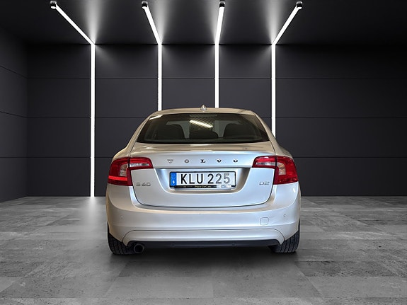 Volvo S60 5 of 23