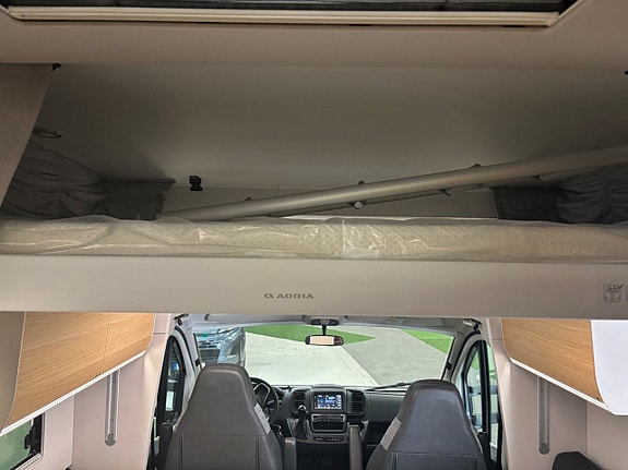 Adria MATRIX 670SL 9 of 12