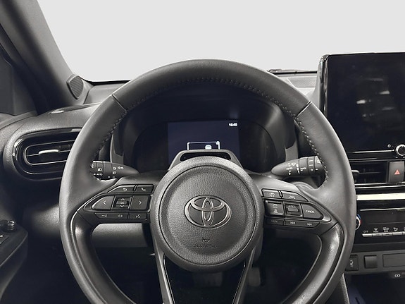 Toyota Yaris Cross 11 of 13