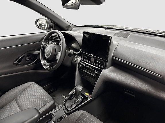 Toyota Yaris Cross 4 of 13