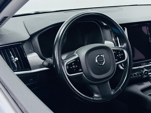 Volvo V90 9 of 17