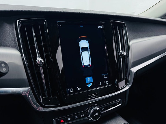 Volvo V90 13 of 17