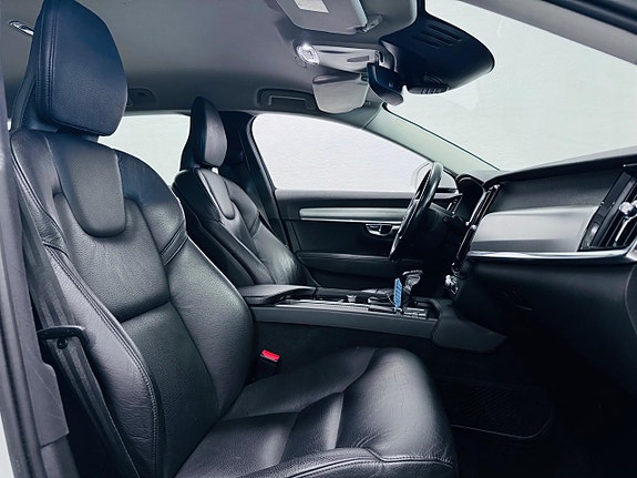 Volvo V90 7 of 17