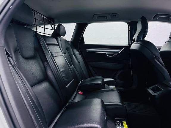 Volvo V90 8 of 17