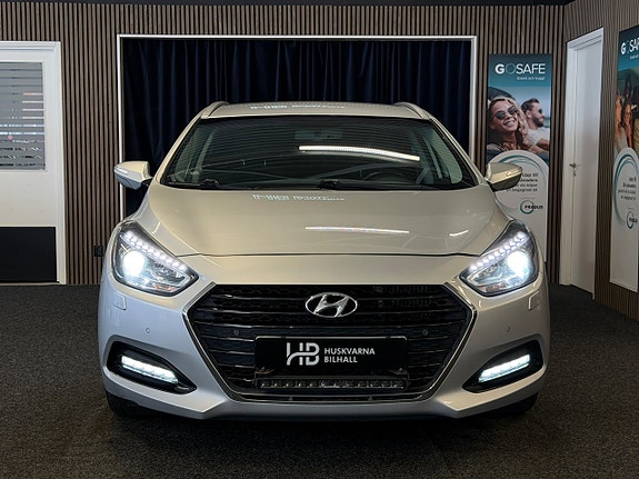 Hyundai i40 2 of 22