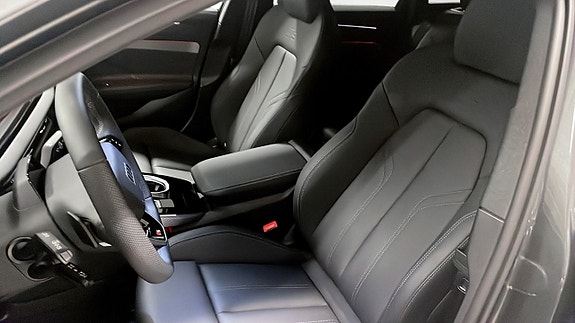Audi A6 8 of 14