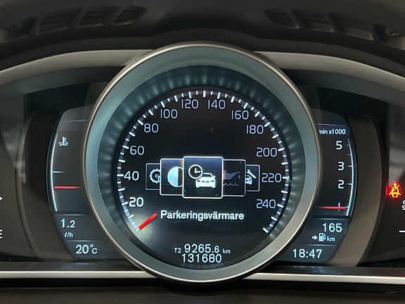 Volvo V40 Cross Country 22 of 29