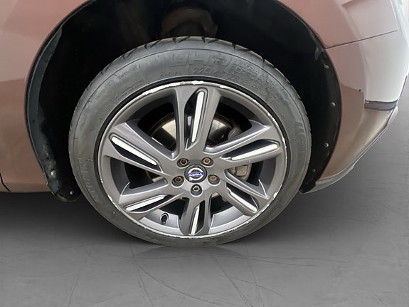 Volvo V40 Cross Country 28 of 29
