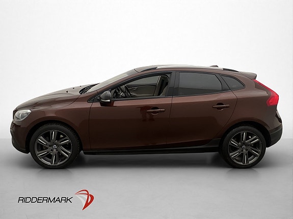 Volvo V40 Cross Country 2 of 29