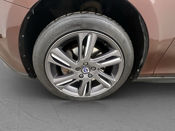 Volvo V40 Cross Country 26 of 29