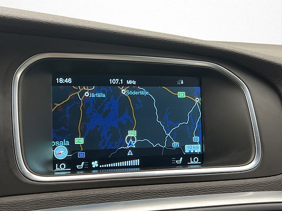 Volvo V40 Cross Country 16 of 29